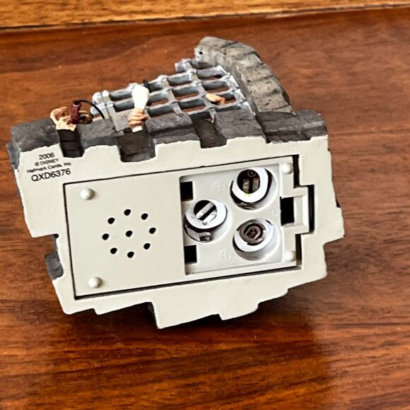 Hallmark Pirates of the Caribbean Magic Ornament 2006 Jack Sparrow Jail NO SOUND - Picture 12 of 17